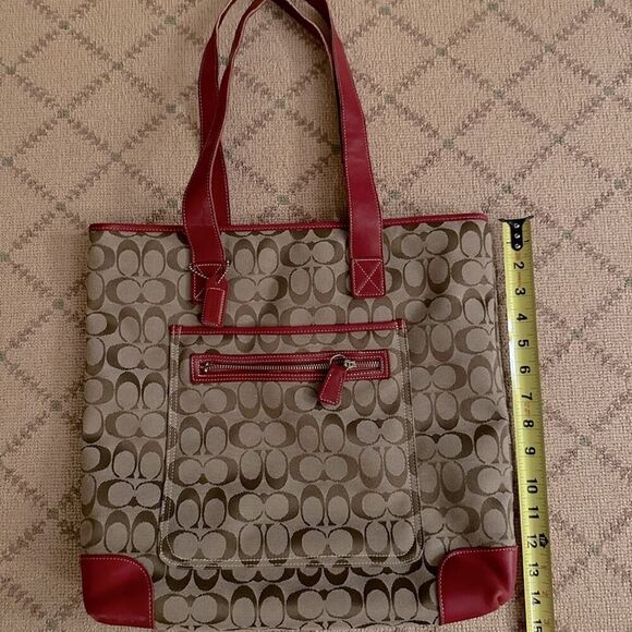Vintage Coach brown canvas tote w deep red leather details - Picture 4 of 15
